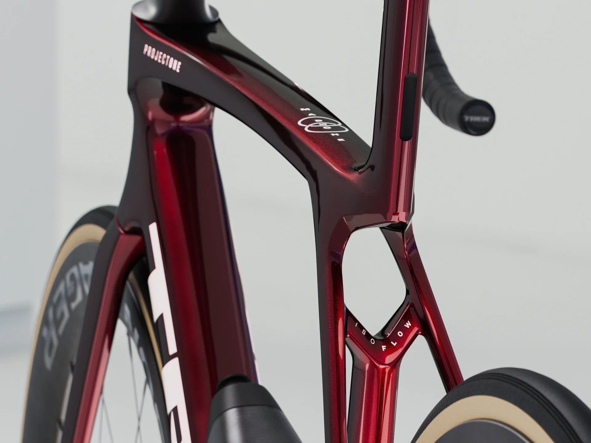 TREK Madone SLR 7 Gen 8 Carbon Red Smoke